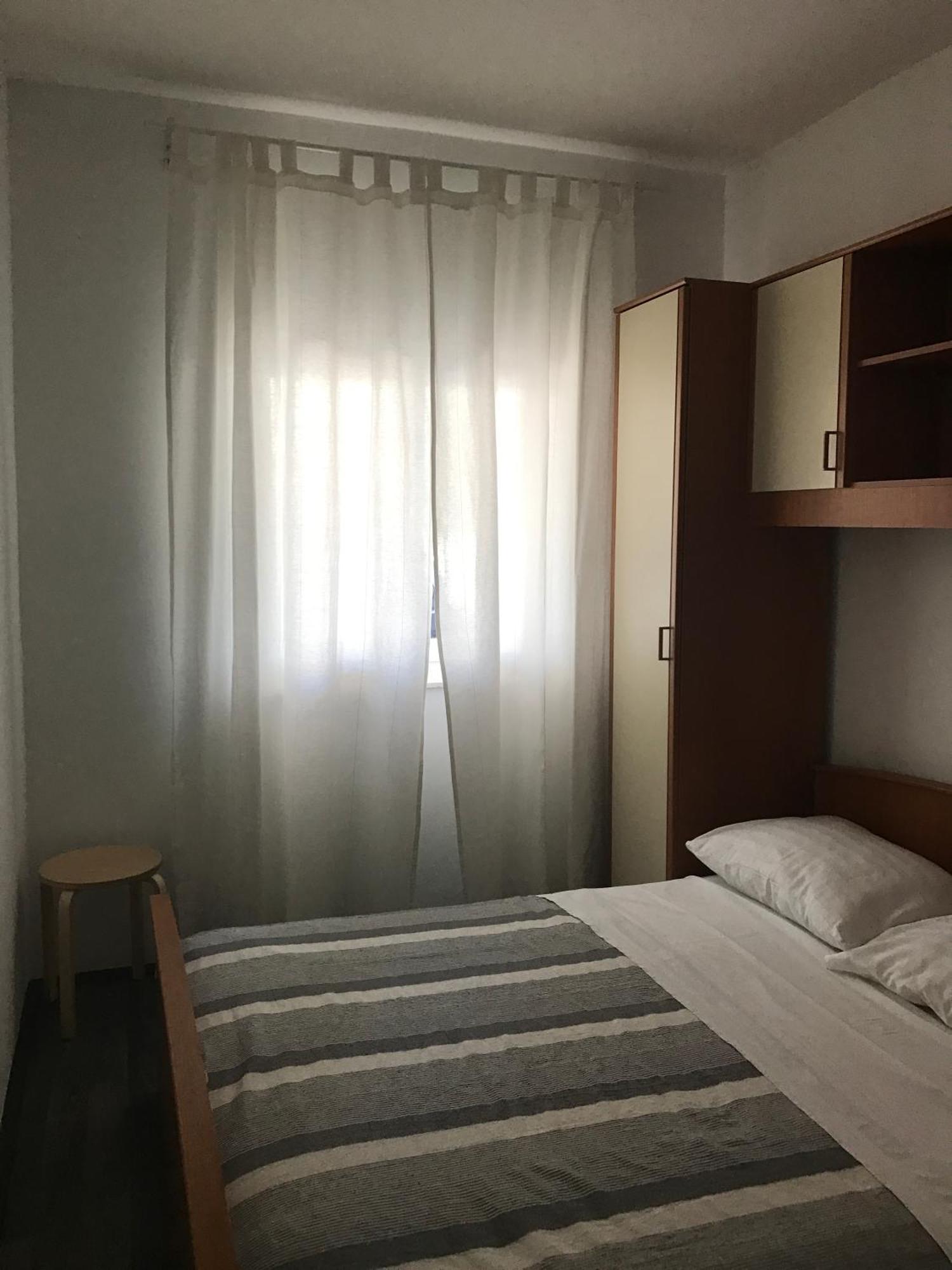 Apartments Vala Grebaštica Стая снимка