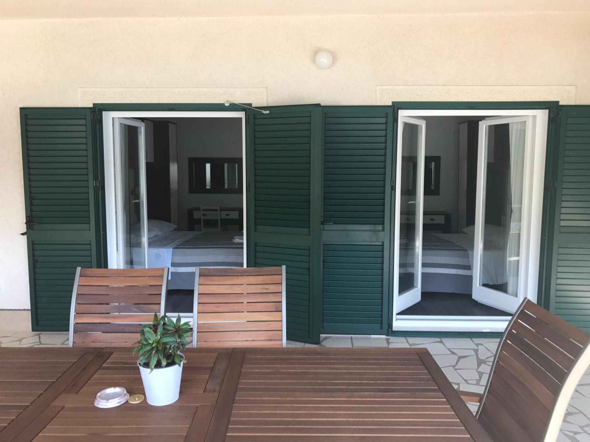 Apartments Vala Grebaštica Стая снимка